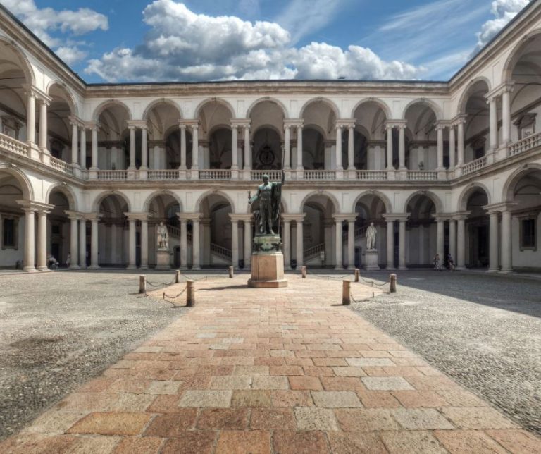 Da vedere a Milano: la Pinacoteca di Brera all'interno dell'omonimo palazzo